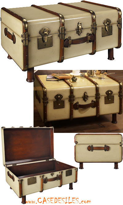 https://www.casedesiles.com/img/meubles-style-colonial/malle-bois-laiton-de-cabine-MF040.jpg